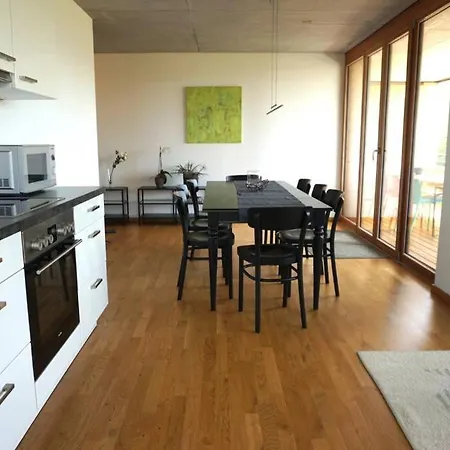 Terrassenwohnung In Praemierter Wohnanlage *