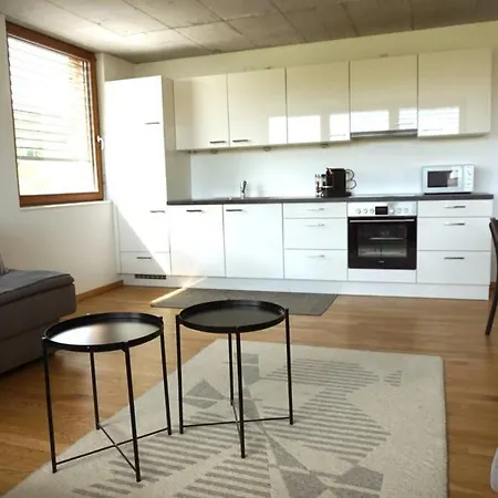 Appartement Terrassenwohnung In Praemierter Wohnanlage