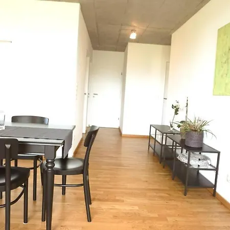 Appartement Terrassenwohnung In Praemierter Wohnanlage
